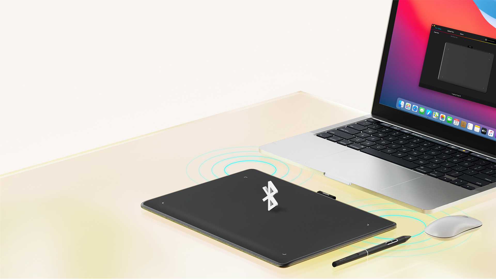 Huion Inspiroy Frego M connected wirelessly to a laptop